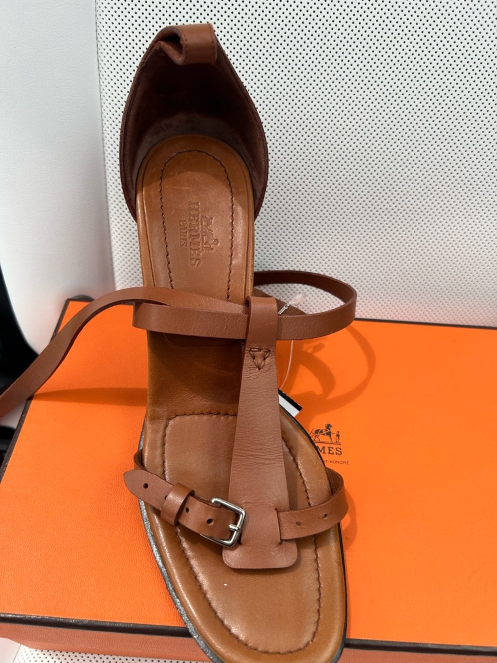 Hermes Brown Leather T-Strap Gladiator Sandals Sz 7